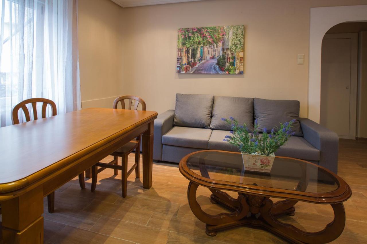 Apartamentos Turisticos Avila Villa Carmen III מראה חיצוני תמונה
